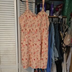 Floral Peach Sundress with Smocked Bodice. 3x NWOT